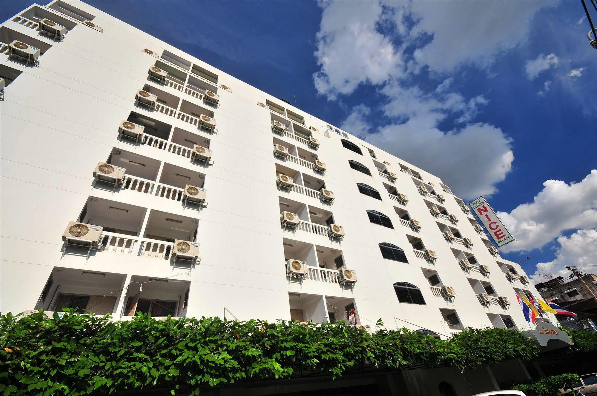 Nice Palace Hotel Bangkok Exterior foto